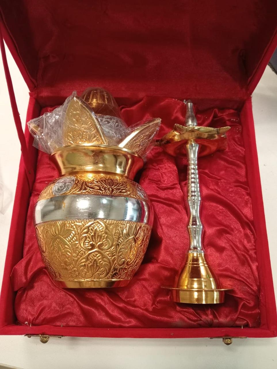 Designer Iron Gift Tray